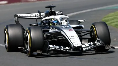 George Russell consigue la pole del GP de Australia; Checo Pérez arrancará 18º