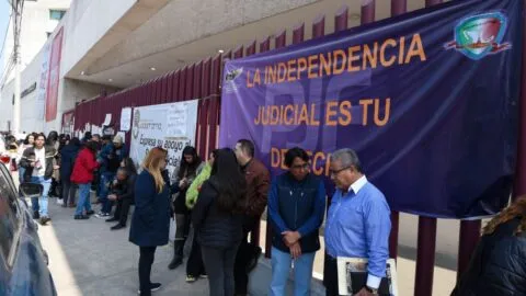Jueces cesados por la reforma judicial encabezan las movilizaciones en CDMX este 6 de marzo