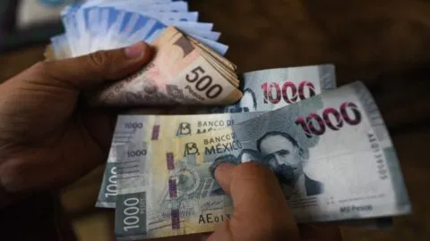Este miércoles pagan 6 mil 400 pesos a pensionados con apellido H, I, J y K
