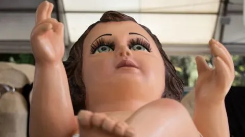 Niño Dios gigante llega al barrio bravo de Tepito