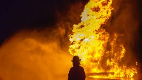 Gigantesco remolino de fuego sorprende a habitantes en Chiapas