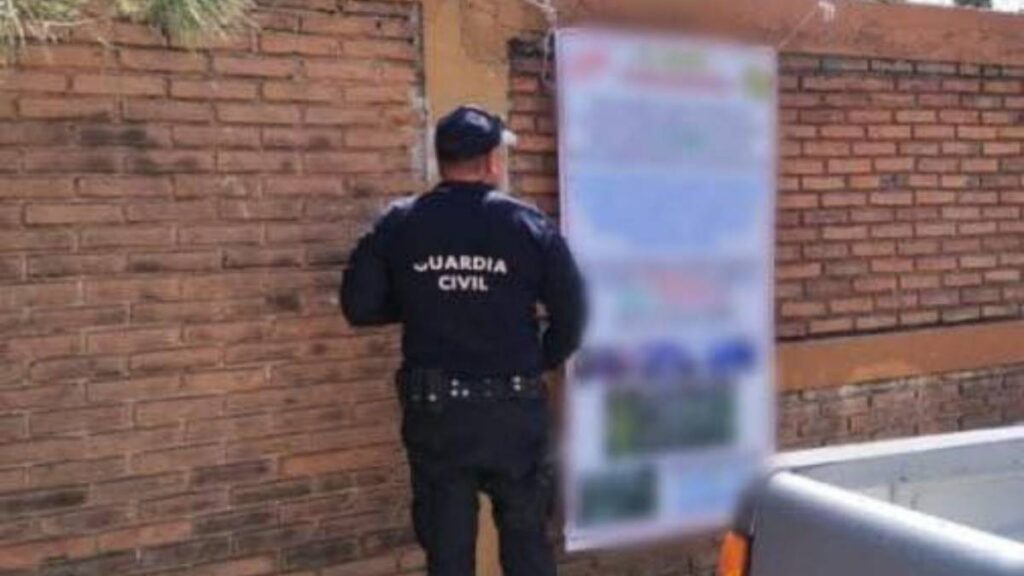 Las narcomantas fueron encontradas en varias colonias.