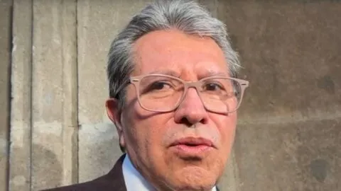 Tras rechazo a la reforma electoral en San Lázaro, legisladores de Morena y aliados llegan a Palacio Nacional a revisar Plan B