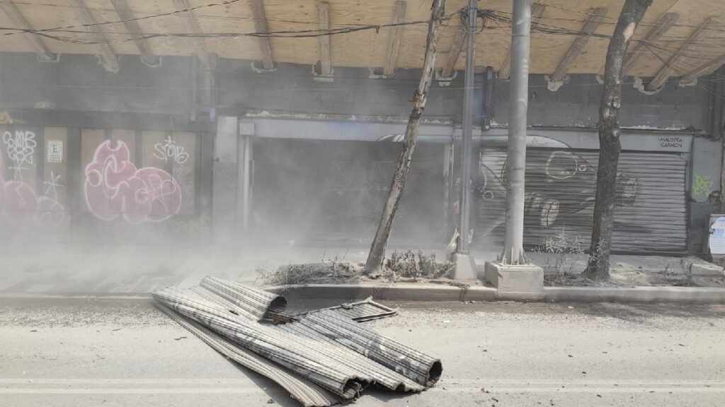 Se derrumba edificio en demolición en San Antonio Abad, en la alcaldía Cuauhtémoc, en CDMX
