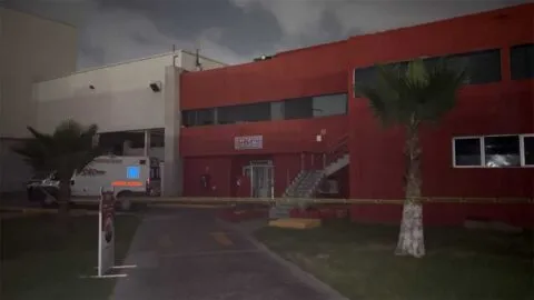 Desalojan a 366 personas por fuga de amoniaco en Escobedo, Nuevo León