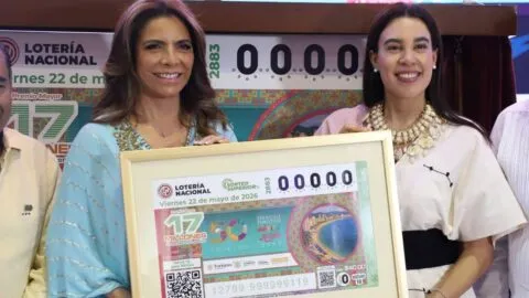 Develan billete de Lotería Nacional por los 50 años del Tianguis Turístico Acapulco 2026