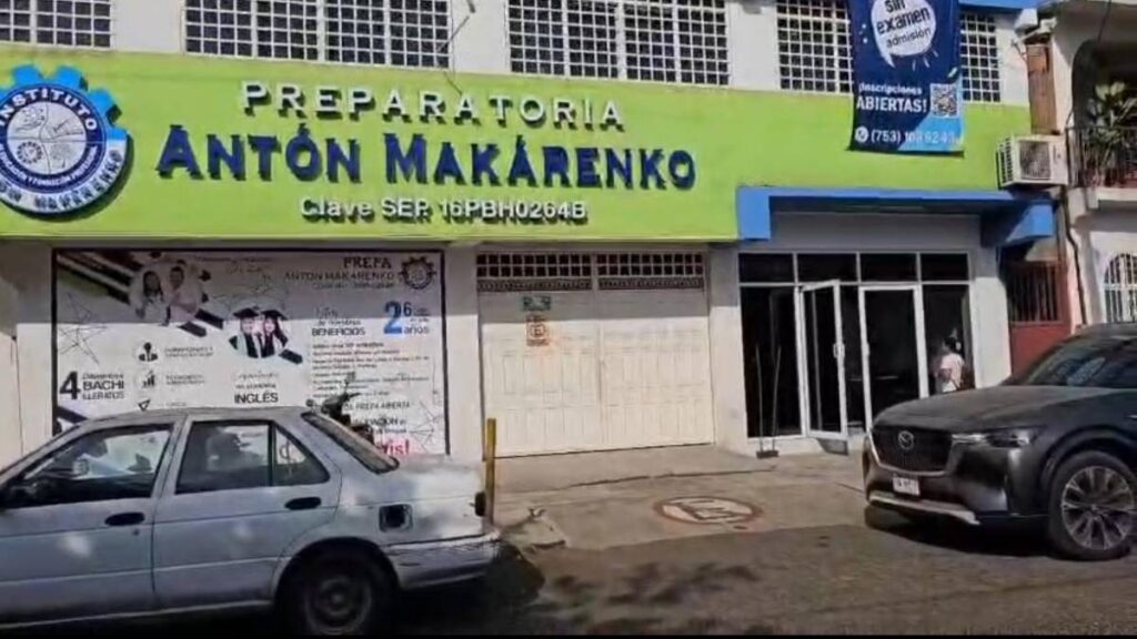 Reabren Preparatoria Makárenko en Michoacán tras ataque; comunidad regresa a clases con vigilancia y proceso legal en curso.