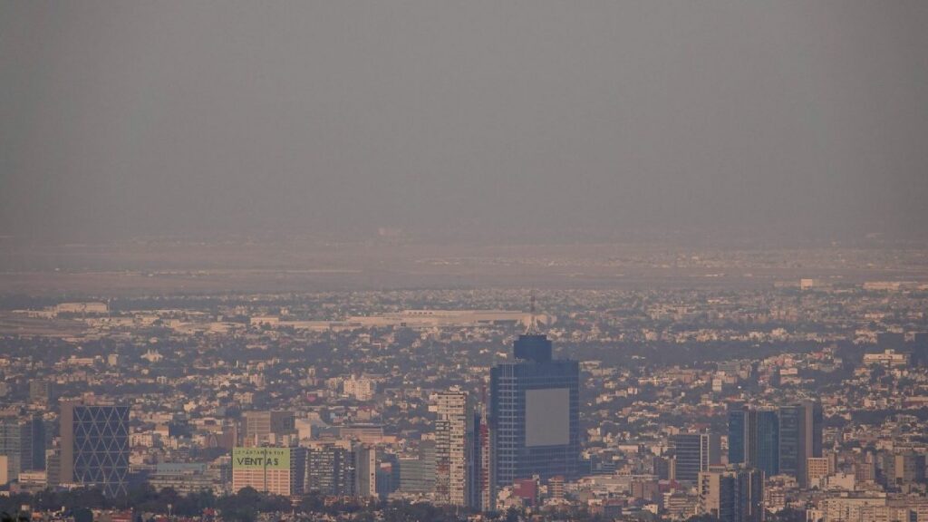 Qué autos circulan el domingo 26 de abril por contingencia ambiental en CDMX