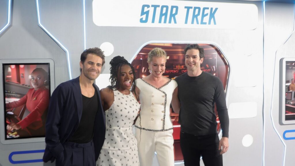 El elenco de la serie de Star Trek en el CCXPMX26