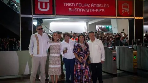 Sheinbaum arranca el Tren al AIFA con recorrido de 45 minutos y tarifa promocional de lanzamiento
