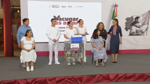 Vacunan a mujeres embarazadas contra VSR en Palacio Nacional, dónde vacunarse contra el virus sincicial respiratorio