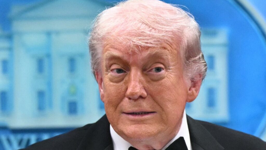 Violencia política siempre hubo, pero ahora es más peligrosa, asegura Trump tras tiroteo en cena oficial