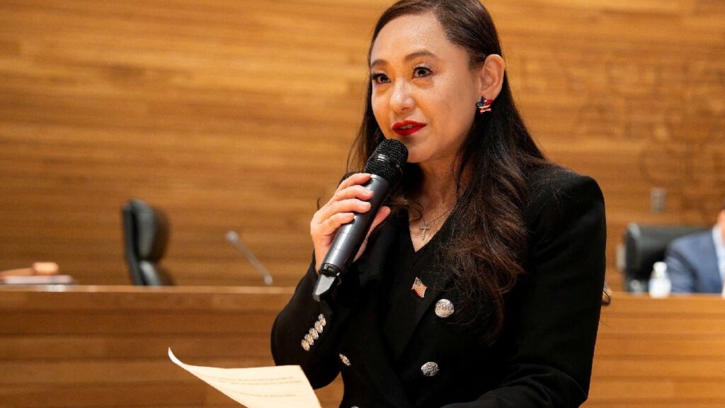 Acusan a alcaldesa de Arcadia por ser “agente” de China en Estados Unidos