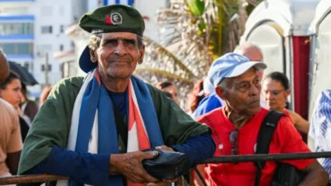 Cuba responde a amenaza de Trump de tomar la isla casi de inmediato