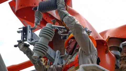 Apagones golpean economía de Tabasco y provocan bloqueos