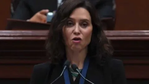 Protestas acompañan actividades de Isabel Díaz Ayuso, presidenta de la Comunidad de Madrid, en Aguascalientes