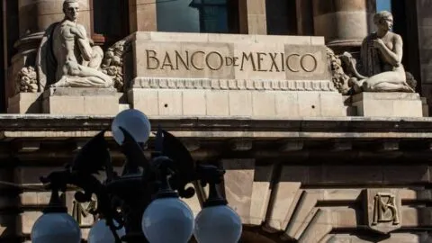 Banxico, preocupado por desaceleración económica; prevé recuperación lenta