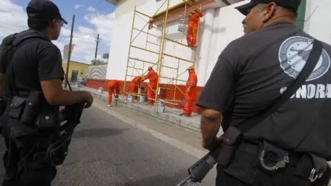 Autoridades identifican a presuntos responsables de la riña mortal en CERESO de Sonora
