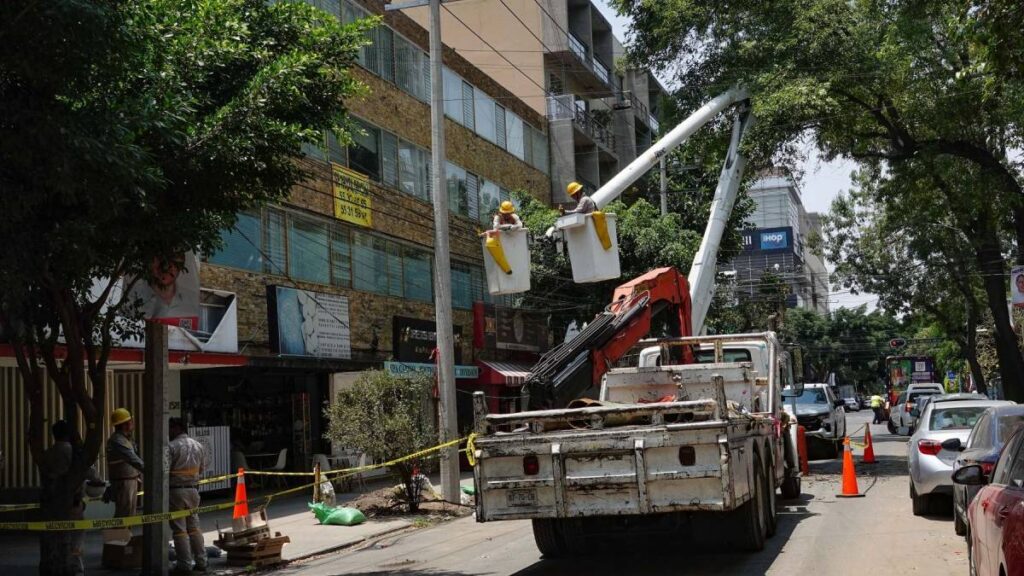 CFE permite solicitar revisión del medidor de luz; el trámite puede ser gratis si detectan fallas.