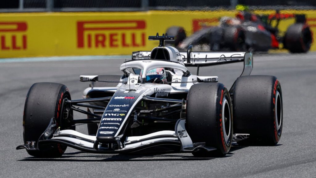 Checo Pérez queda fuera de la Q1 de la clasificación de la carrera sprint; Norris se lleva la pole