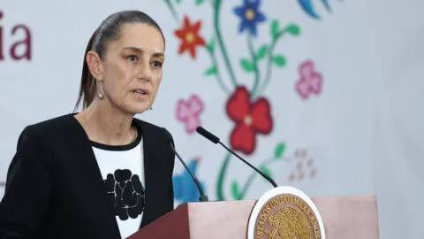 Sheinbaum busca nueva llamada con Trump; pide no usar a México