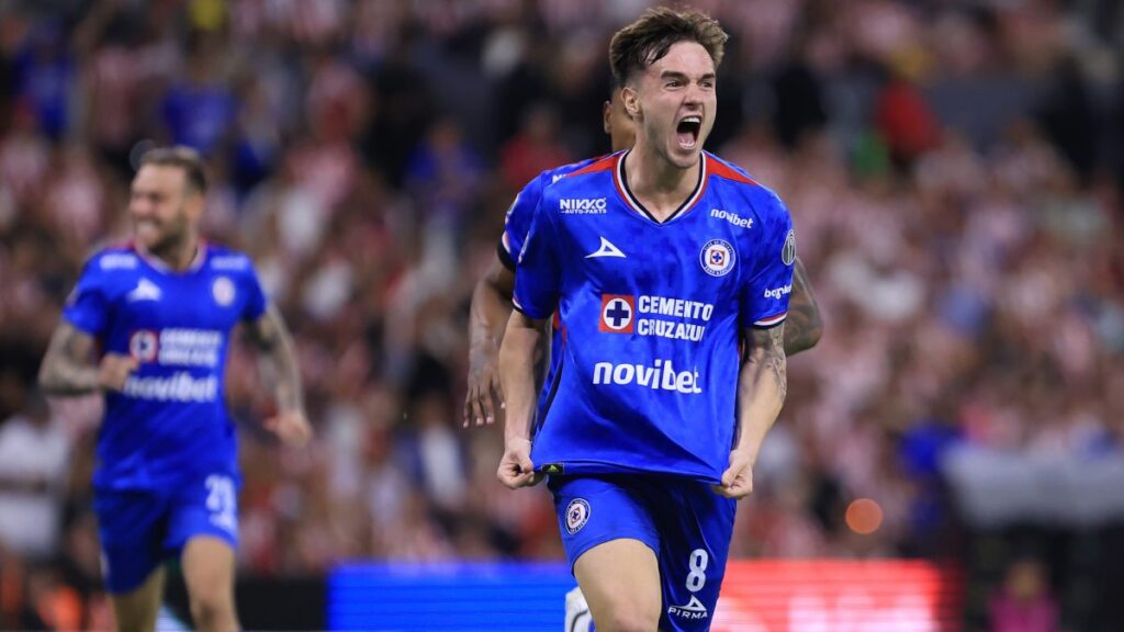 Cruz Azul derrota a Chivas y avanza a la final de la Liga MX