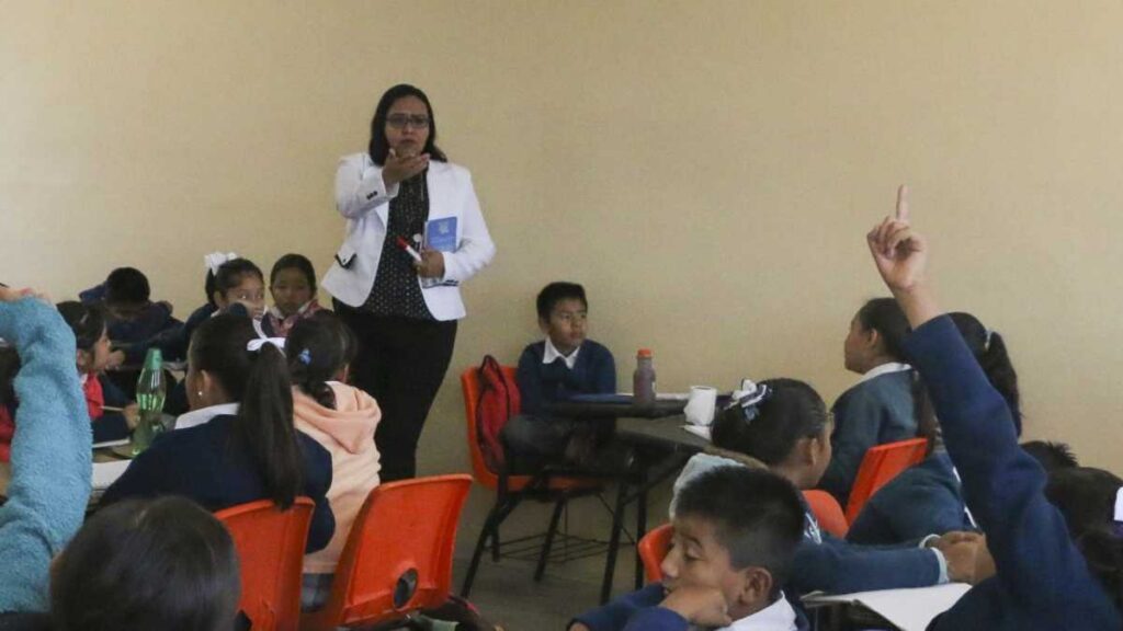 Cuándo terminan actividades los maestros