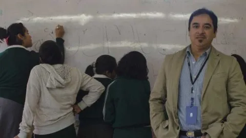 Día del Maestro, en medio de intentos de ajustes de la SEP al calendario, ¿cuánto ganan los profesores en México?