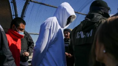Cruces irregulares en frontera México-EE. UU. caen a mínimo histórico en 50 años