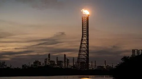 SEP reubicará escuelas junto a la Refinería Olmeca, confirma Mario Delgado