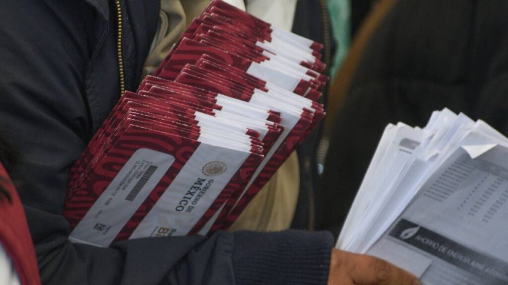 Entrega de tarjetas