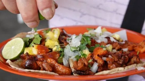 “Tacos de aire” desatan polémica en Puebla tras denuncia de joven en TikTok por fraude de 500 pesos