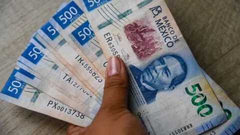 Calificadoras alertan sobre deuda mexicana