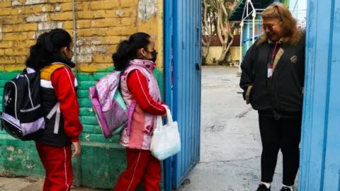 El 15 de mayo habrá otro puente por el Día del Maestro: no aplica para todos