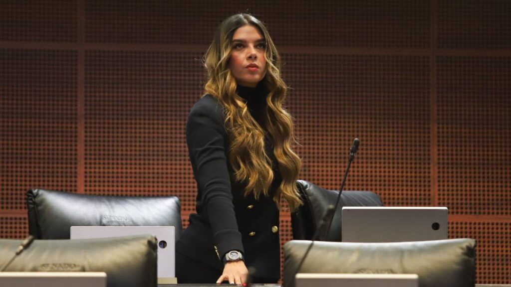 Esposa del gobernador de San Luis Potosí sería candidata.