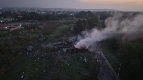 Explosión de polvorín en Tultepec moviliza a los servicios de emergencia