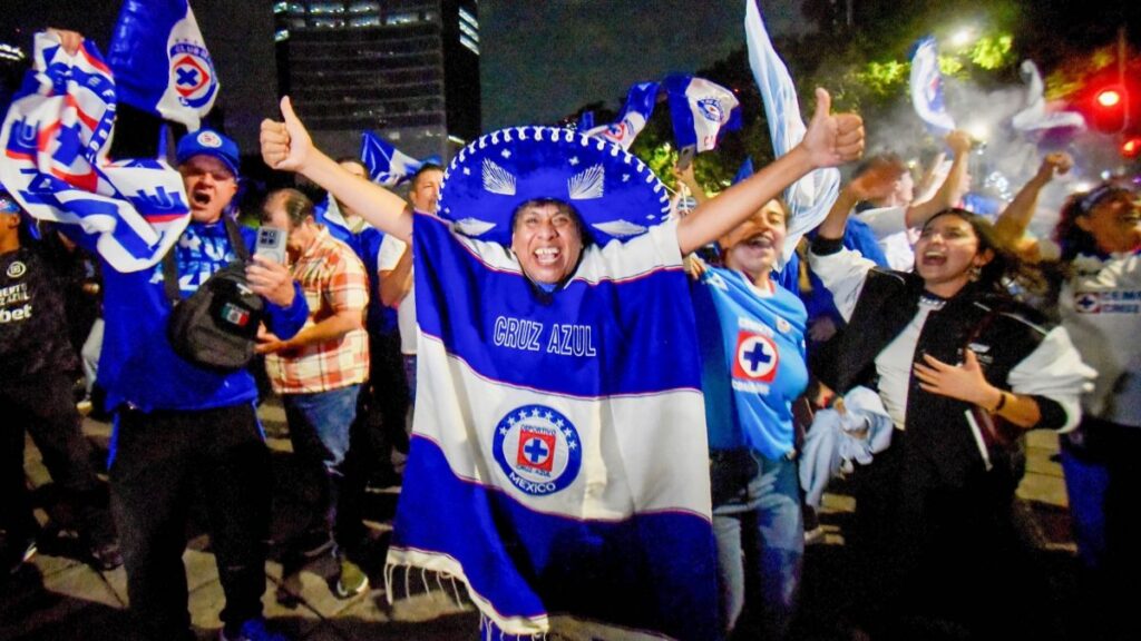 famosos que festejaron victoria del cruz azul