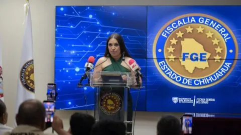 Fiscalía de Chihuahua detectan convivencia informal de agentes extranjeros; uno portaba un arma larga