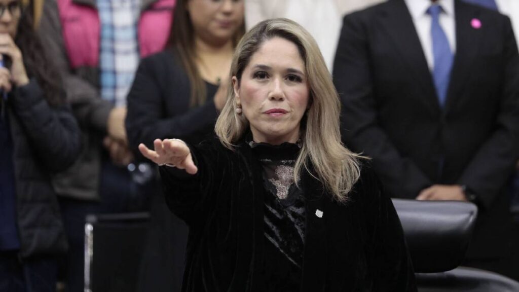 Frida Gómez Puga negó haber denunciado a un funcionario del INE ante la FGR y acusó falsificación de firma.