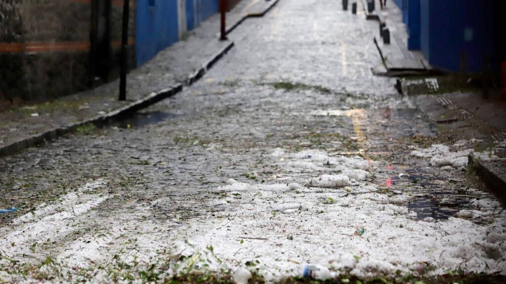 Granizada cubre de blanco CDMX