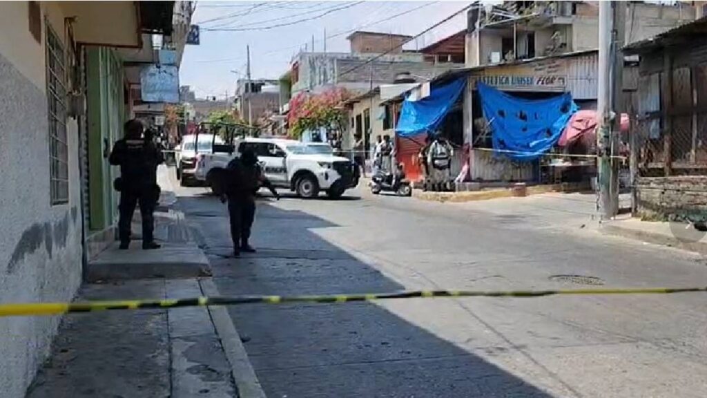 en guerrero-se-registran-ataques-contra-transporte-publico-en-ometepec-y-chilpancingo-muere-chofer