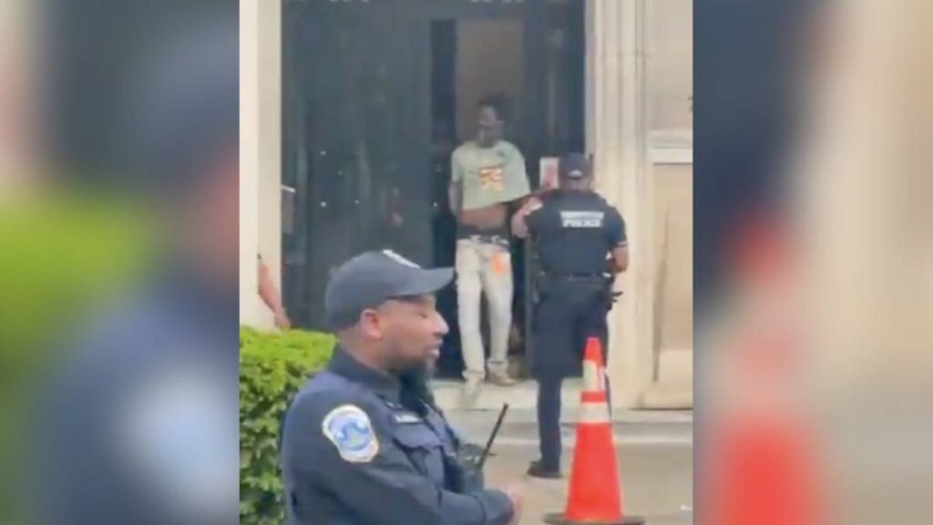 Hombre intenta escapar de la policía y entra al Instituto Cultural Mexicano en Washington