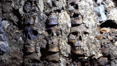 Huey Tzompantli: el muro de cráneos debajo del Museo del Cacao y Chocolate