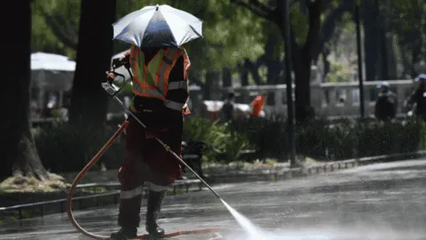 Calor da ligera tregua en CDMX para este sábado; se prevén lluvias