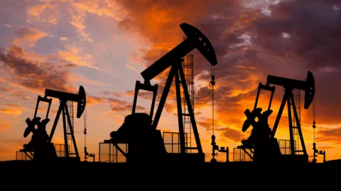 Petróleo supera los 100 dólares tras respuesta negativa de Estados Unidos a Irán