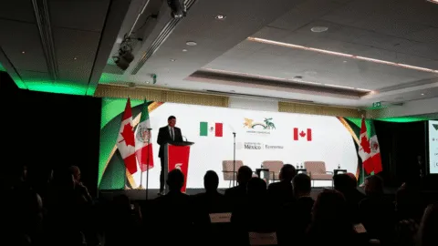 México y Canadá fortalecen comercio rumbo a revisión del T-MEC