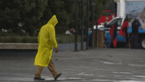 De ligeras a muy fuertes, SMN prevé lluvias en 27 estados para este domingo