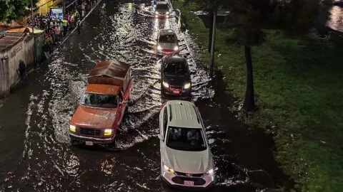 Lluvias afectan Tren Buenavista-AIFA e inundan municipios del Edomex