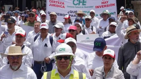CNTE y jubilados de Pemex y CFE encabezan las protestas en CDMX este 25 de mayo