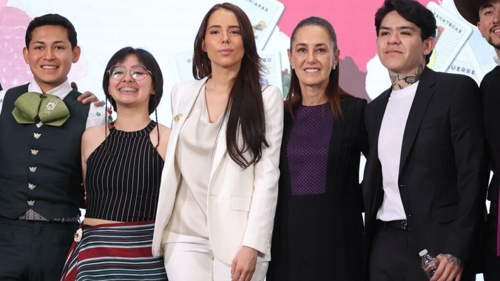 Junior H y Majo Aguilar presentan "México Canta"